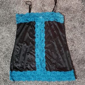 Wet seal lace top. L